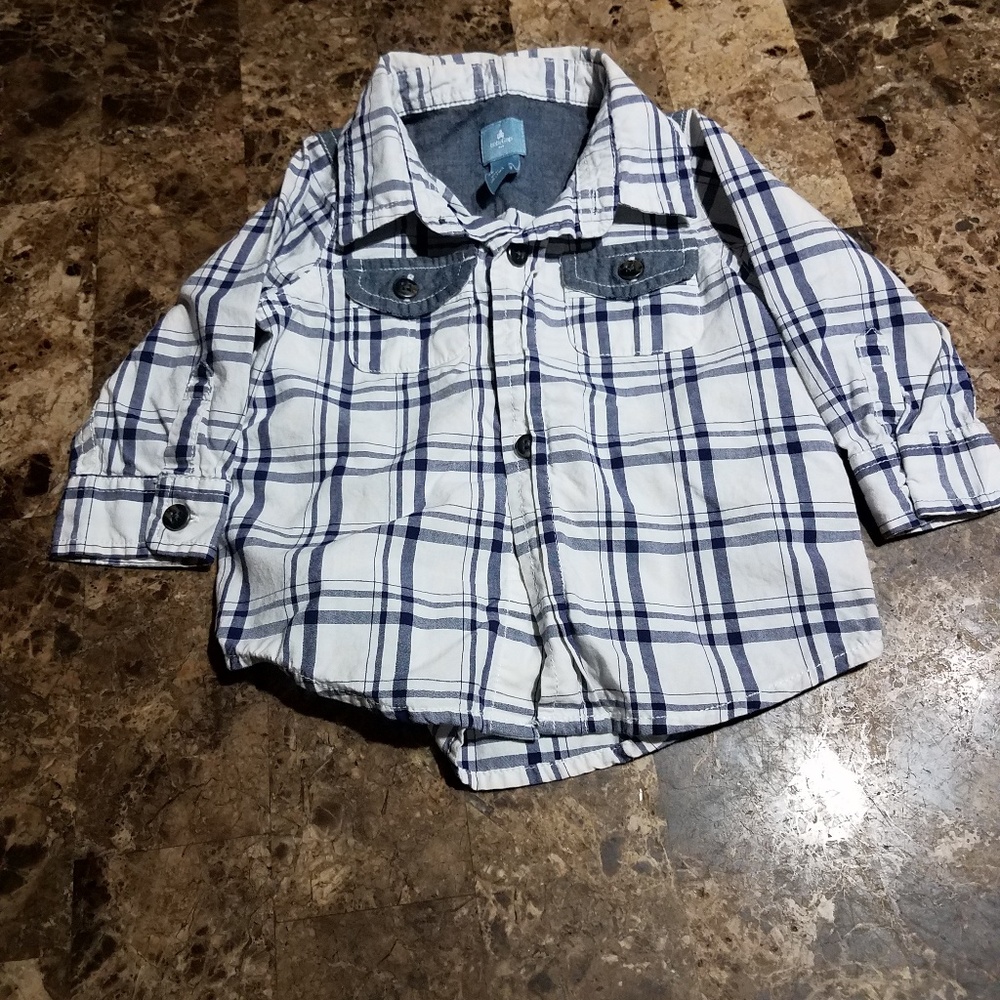 Baby Gap size 6-12 months boys